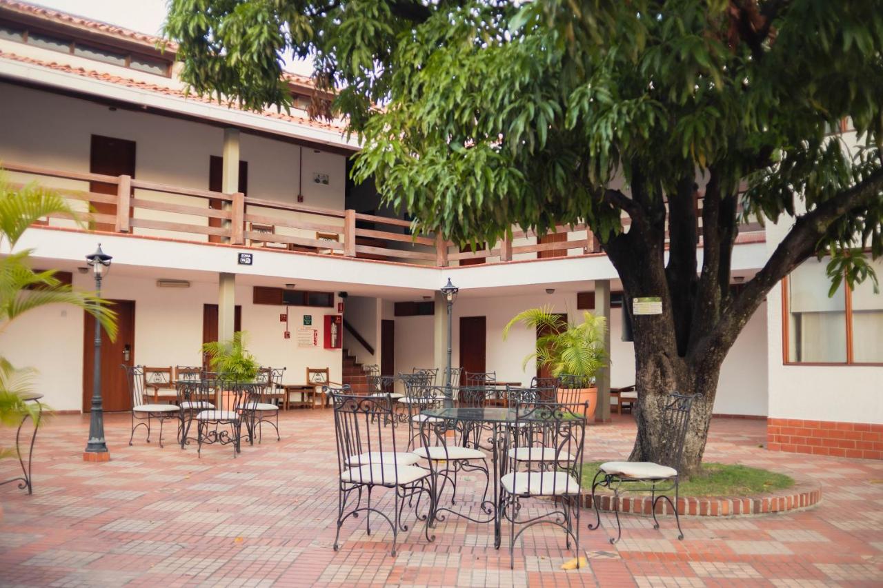 Hotel Faranda Bolivar Cucuta, A Member Of Radisson Individuals ภายนอก รูปภาพ