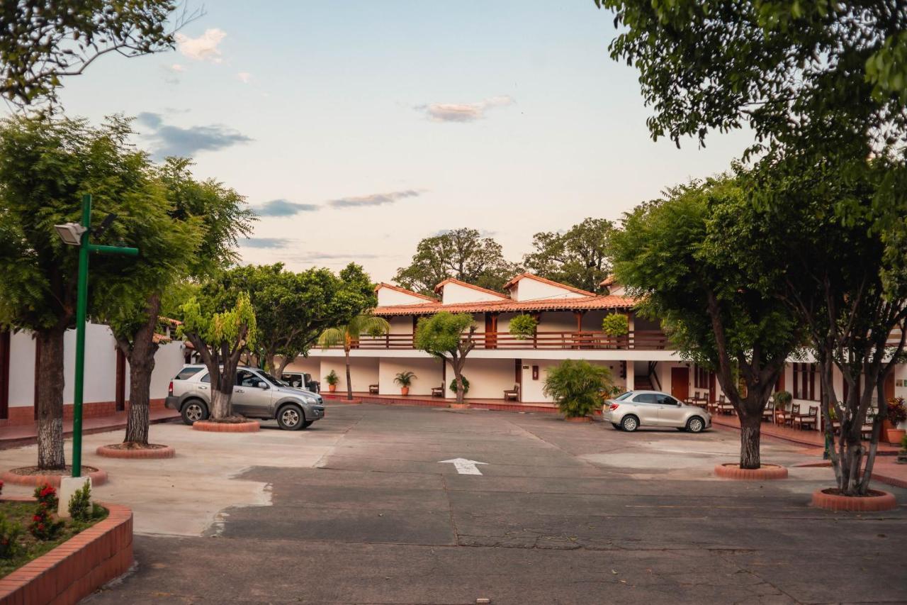 Hotel Faranda Bolivar Cucuta, A Member Of Radisson Individuals ภายนอก รูปภาพ