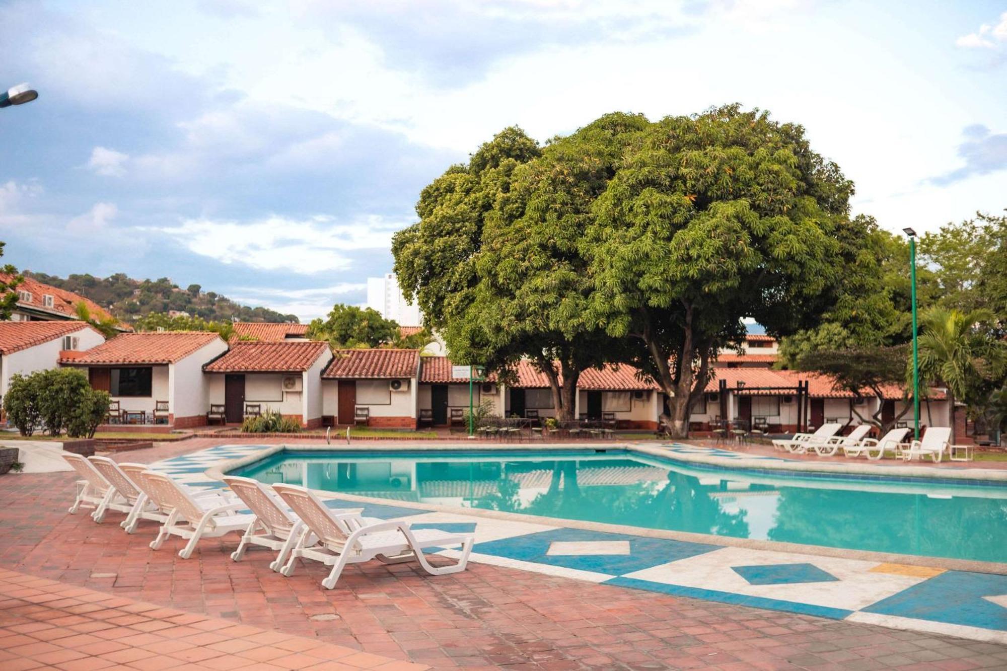 Hotel Faranda Bolivar Cucuta, A Member Of Radisson Individuals ภายนอก รูปภาพ